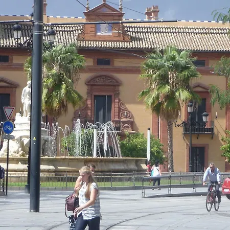 Amplio Plaza Nueva