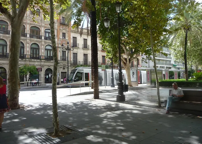 Amplio Plaza Nueva 아파트